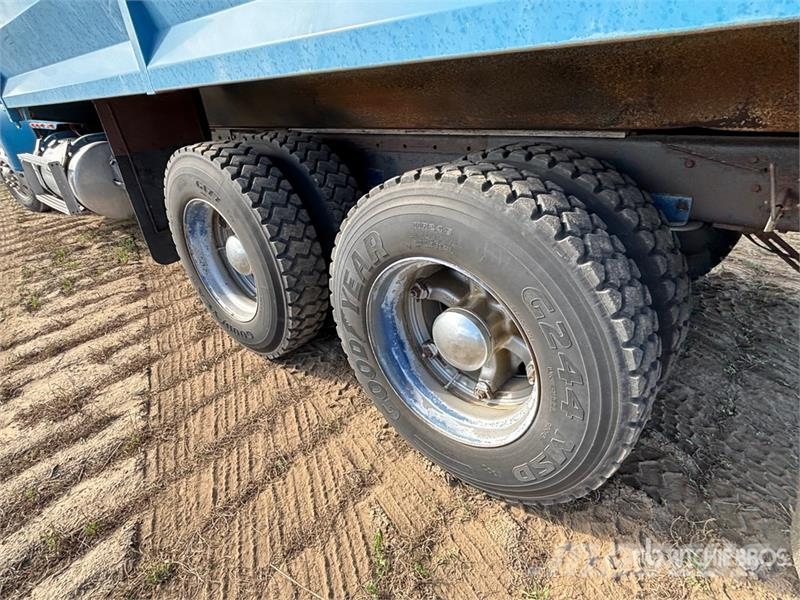Freightliner 6x4 Grain Truck Farm / grain trucks
