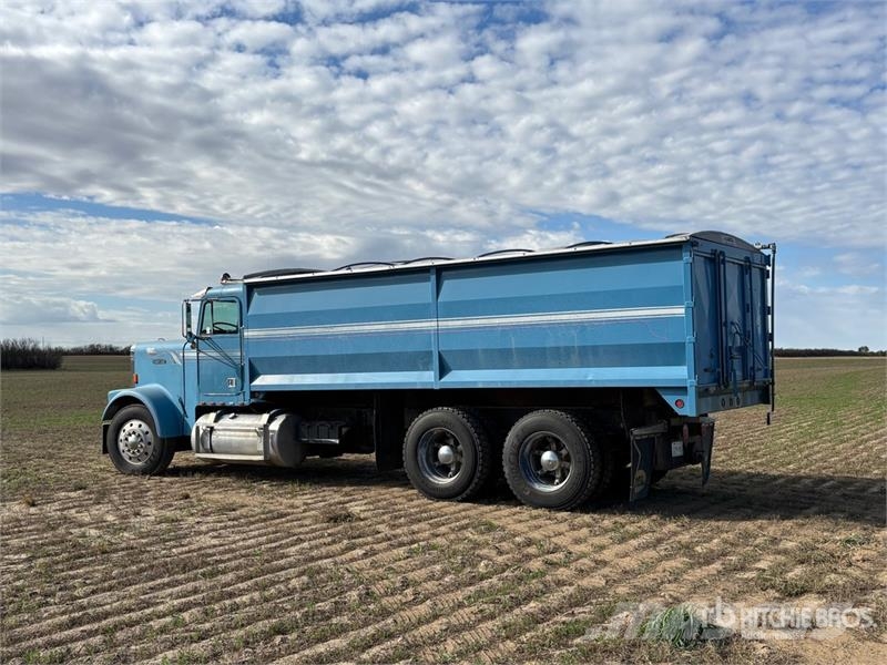 Freightliner 6x4 Grain Truck Farm / grain trucks