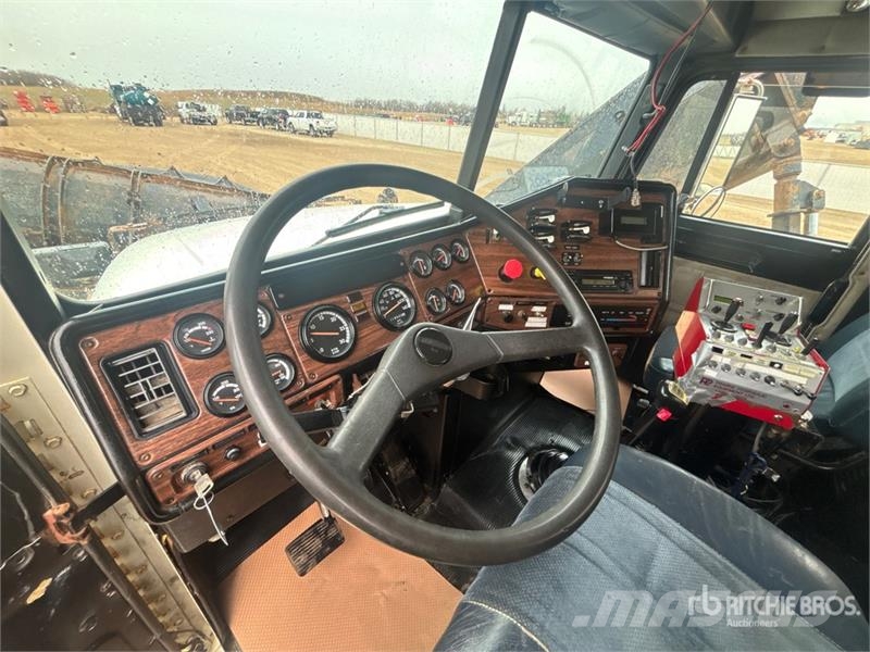 Freightliner 6x4 Snow Plow Truck Komunálne / Multi-úžitkové vozidlá