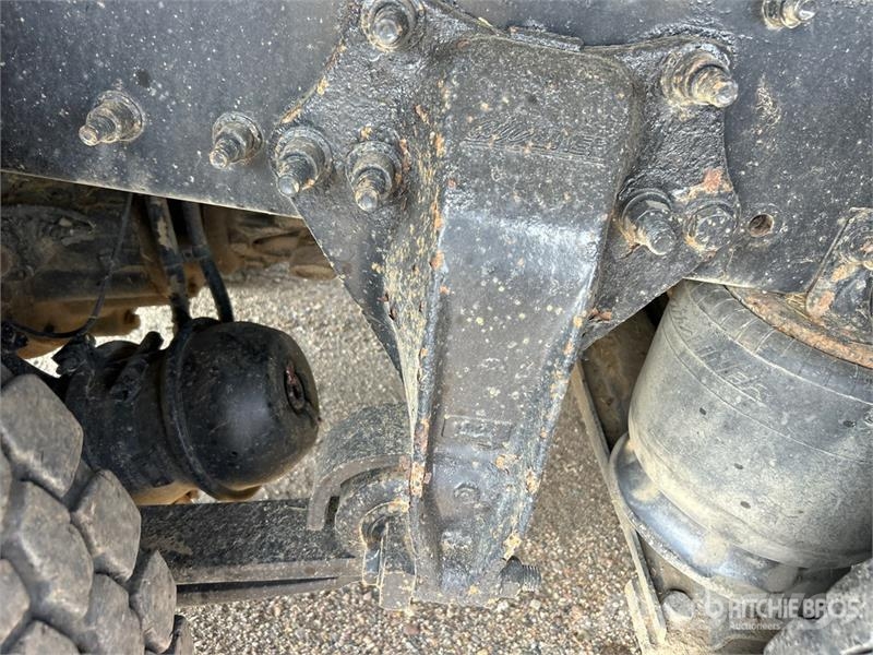Freightliner 6x4 T/A Grain Truck شاحنات المزارع / الحبوب