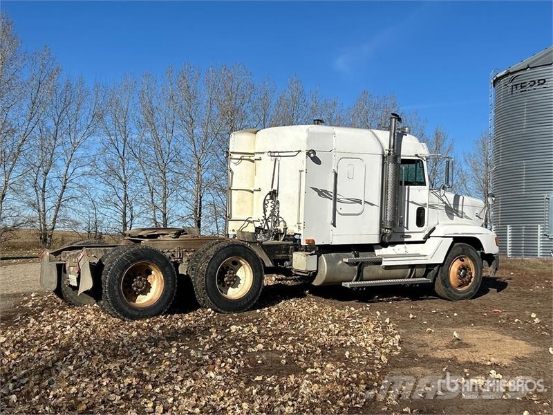 Freightliner 6x4 T/A Sleeper Truck Tractor Tegljači