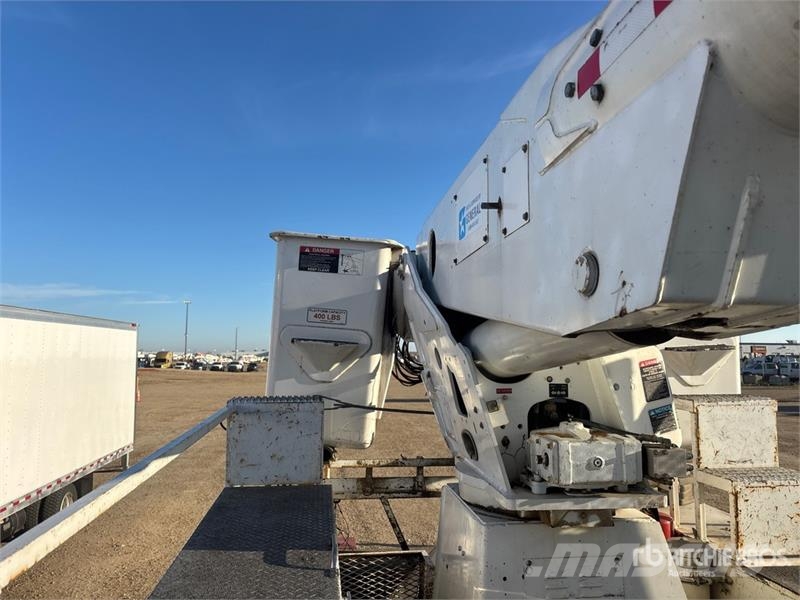 Freightliner AM650 50 ft on Freightliner Fl80 6x4 Bucket Truck Autoplošiny