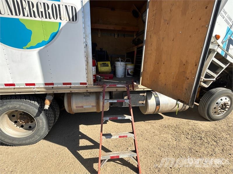 Freightliner Argosy 6x4 Mixing System Van Truck Bakwagens met gesloten opbouw
