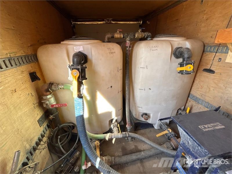 Freightliner Argosy 6x4 Mixing System Van Truck Bakwagens met gesloten opbouw