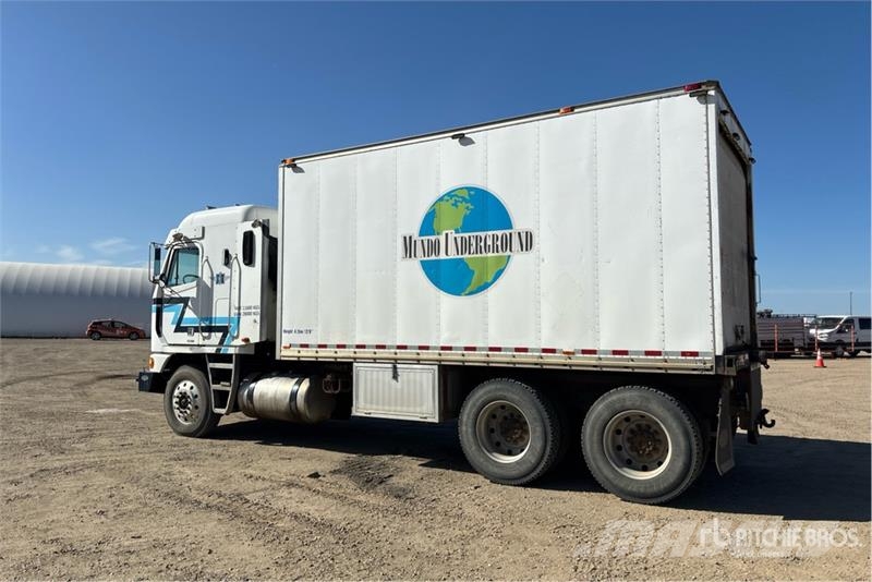 Freightliner Argosy 6x4 Mixing System Van Truck Bakwagens met gesloten opbouw
