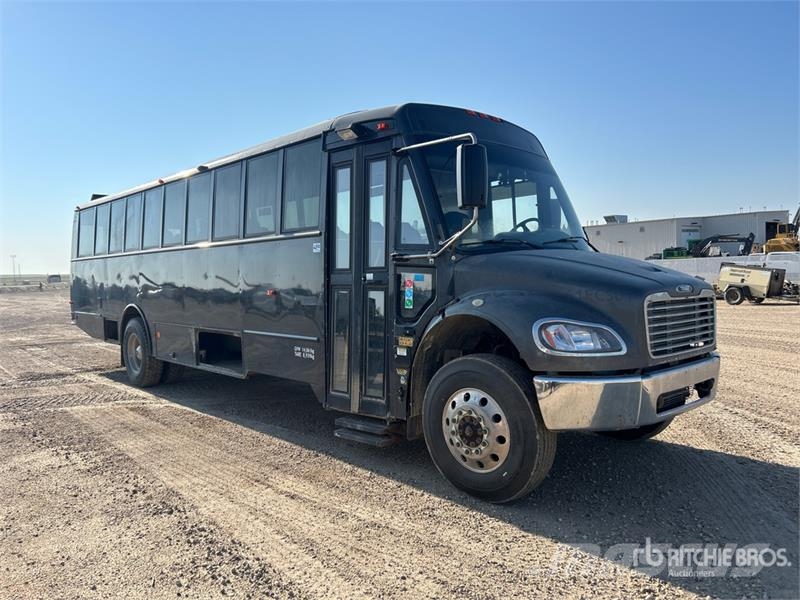 Freightliner B2 Mini-bus