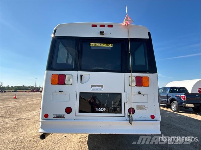 Freightliner B2 Mini bus