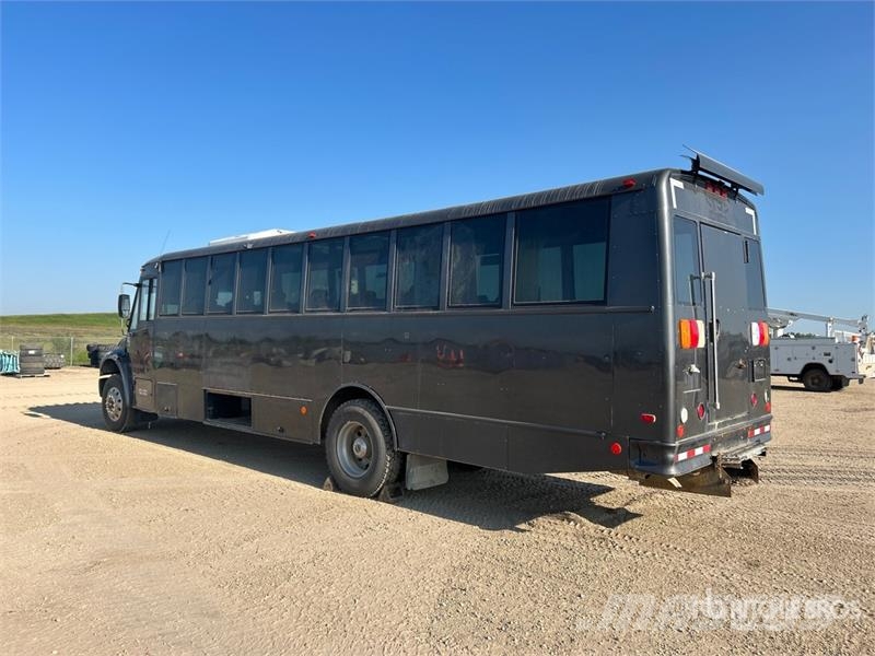 Freightliner B2 Mini-bus