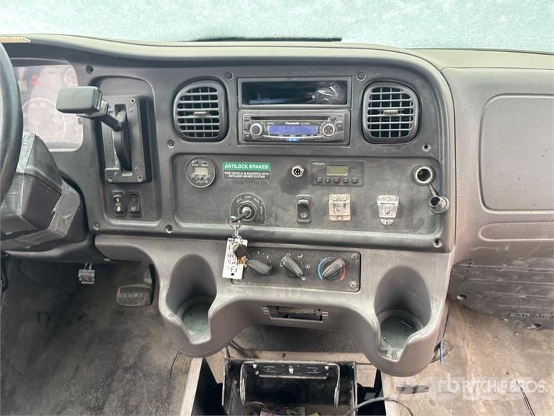 Freightliner B2 Mini autobusi