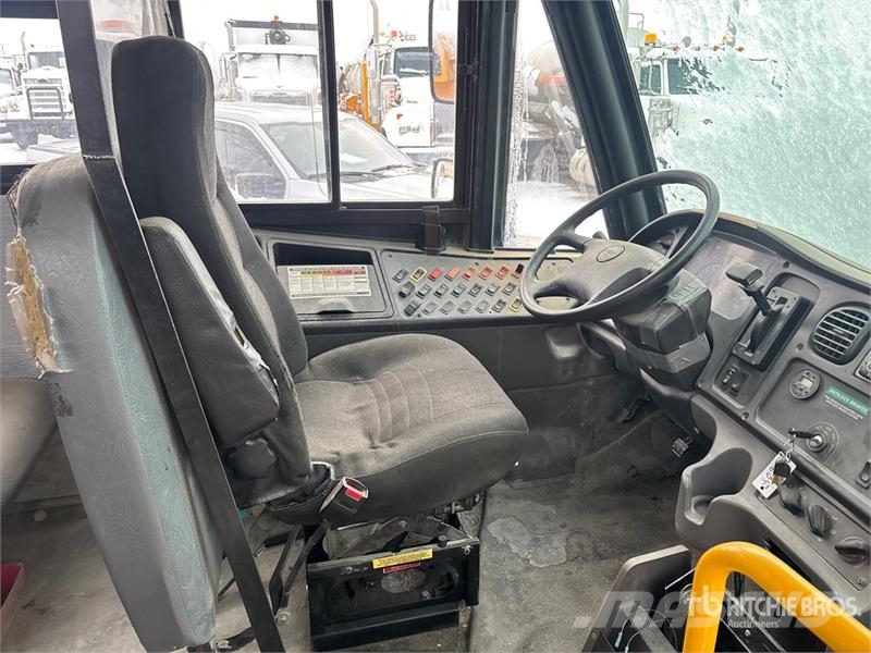 Freightliner B2 Mini autobusi
