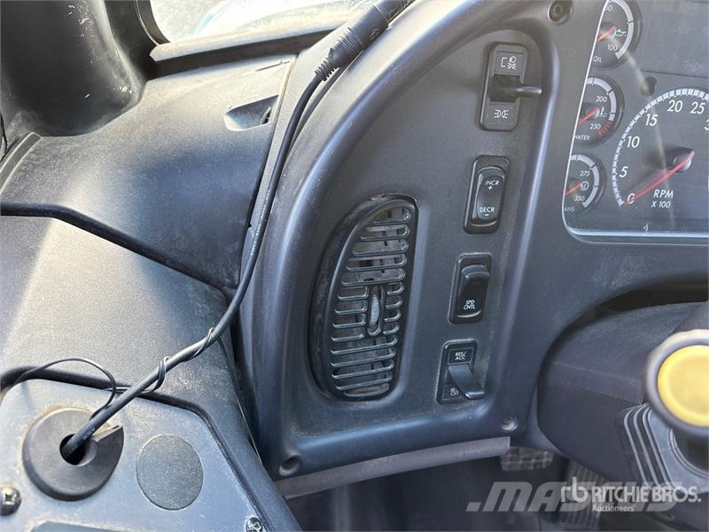 Freightliner B2 Minibusser