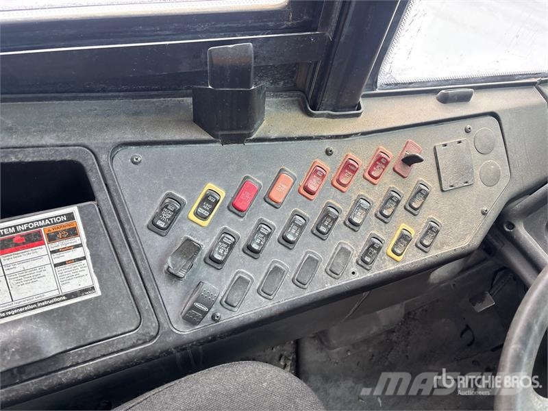 Freightliner B2 Mini autobusi