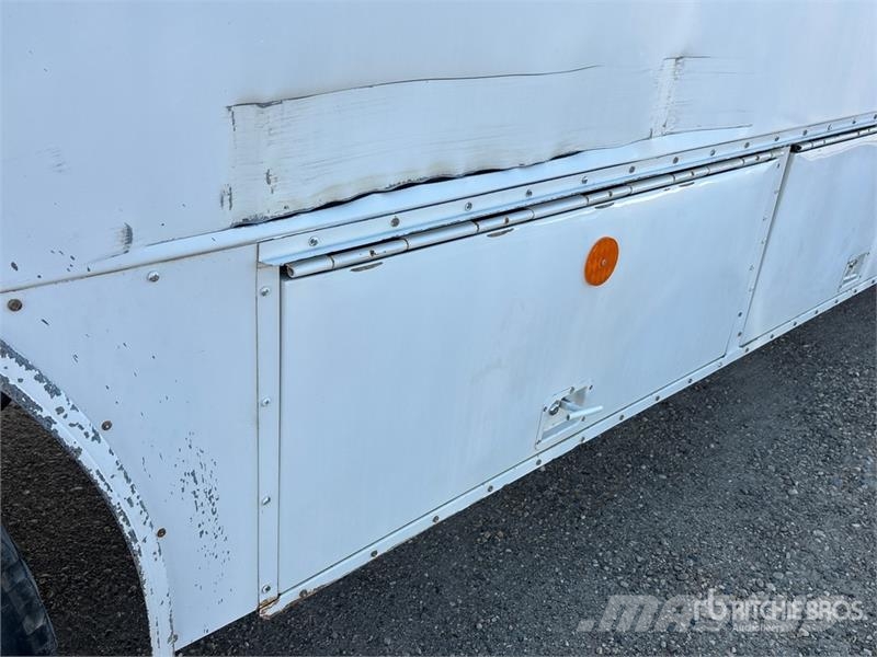 Freightliner B2 Mini bus