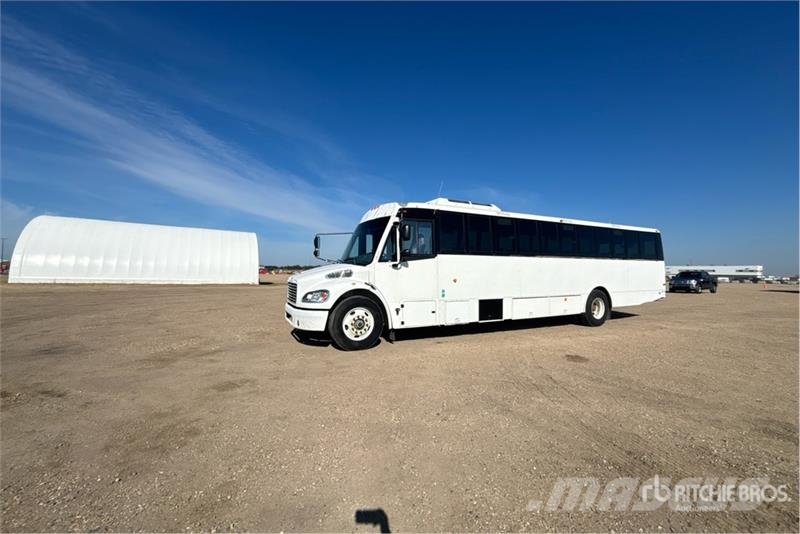 Freightliner B2 Mini bus