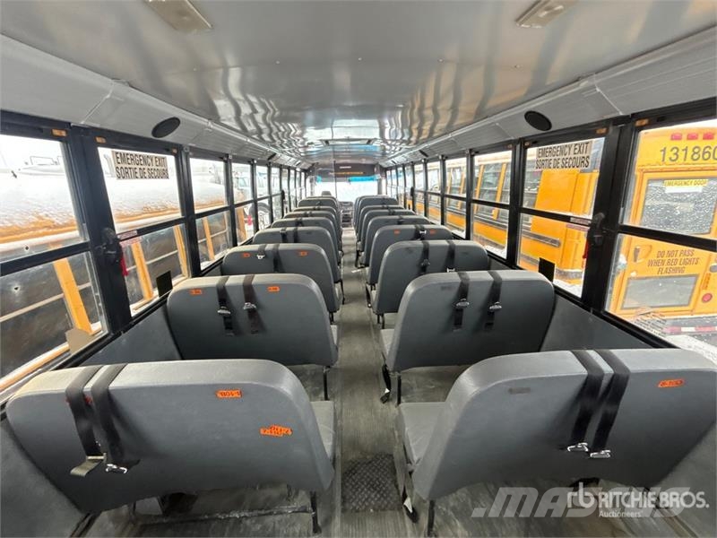 Freightliner B2 Mini autobusi