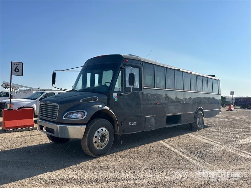 Freightliner B2 Mini-bus