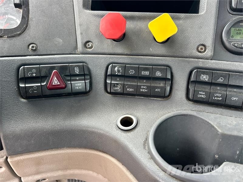 Freightliner Cascadia 125 曳引機組件