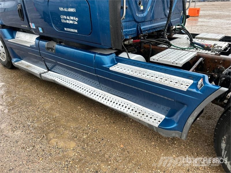Freightliner Cascadia 125 6x4 T/A Sleeper Truck Tractor Motrici e Trattori Stradali