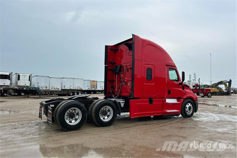Freightliner Cascadia 126 Vetopöytäautot