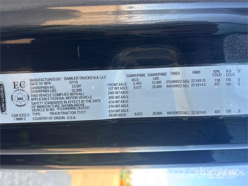 Freightliner Cascadia 126 6x4 T/A Sleeper Truck Tractor Седельные тягачи