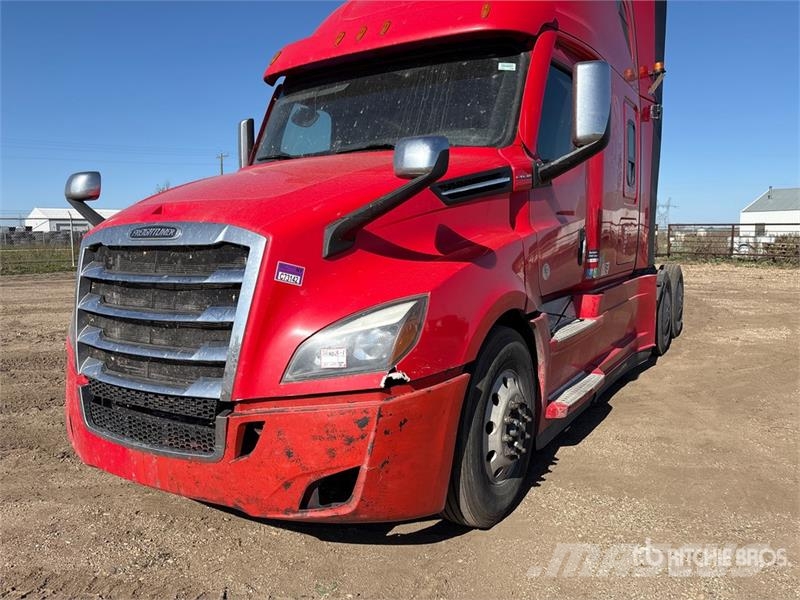 Freightliner Cascadia 126 T/A Sleeper Truck Tractor Camiones tractor