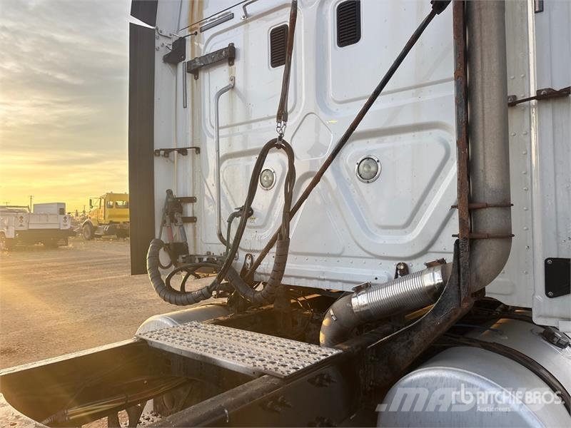 Freightliner Cascadia 125 Тягачі