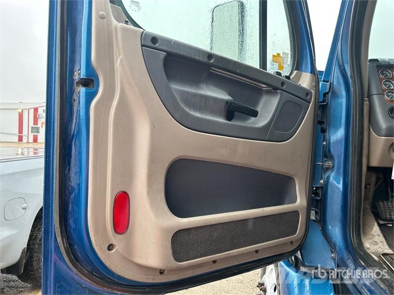 Freightliner Cascadia 125 6x4 T/A Sleeper Truck Tractor Motrici e Trattori Stradali