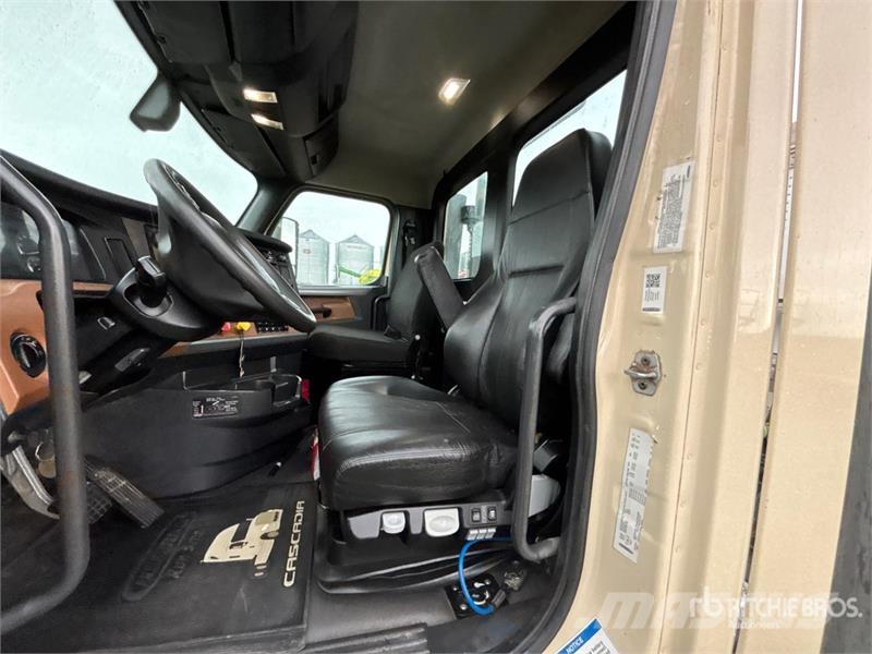 Freightliner Cascadia 126 Tegljači