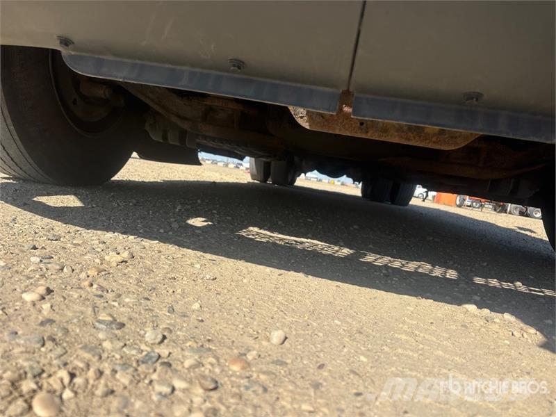Freightliner Cascadia 126 6x4 T/A Sleeper Truck Tractor Тягачі