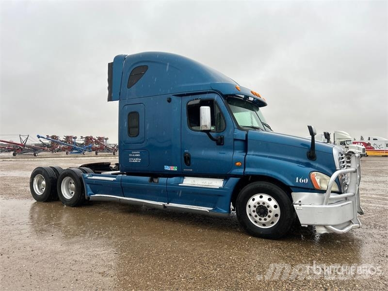 Freightliner Cascadia 125 6x4 T/A Sleeper Truck Tractor Motrici e Trattori Stradali