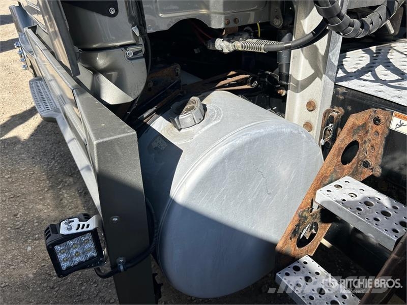 Freightliner Cascadia 125 6x4 T/A Sleeper Truck Tractor Τράκτορες