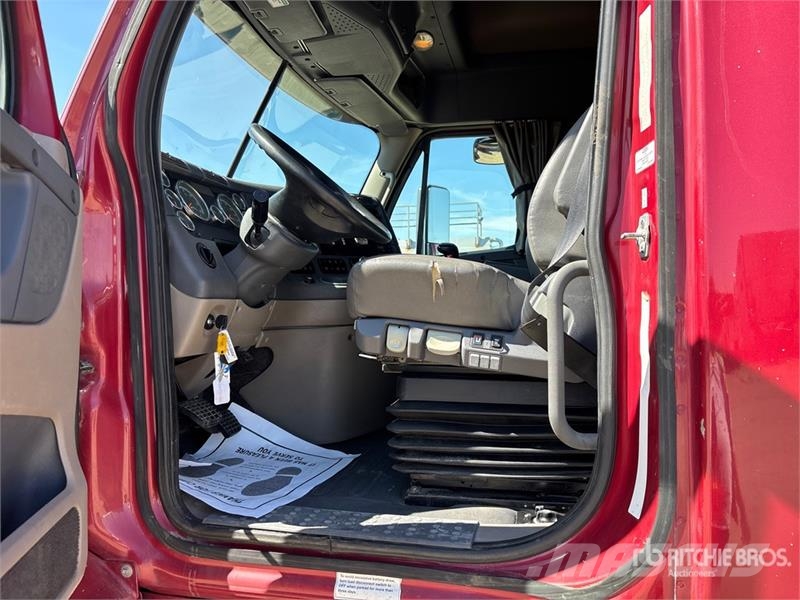 Freightliner Cascadia 113 Truck Tractor Units