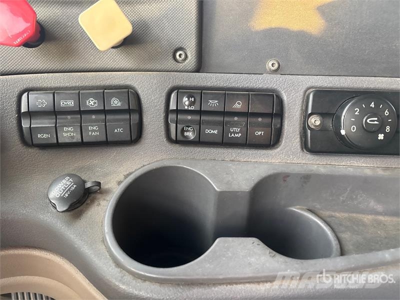Freightliner Cascadia 125 Тягачі
