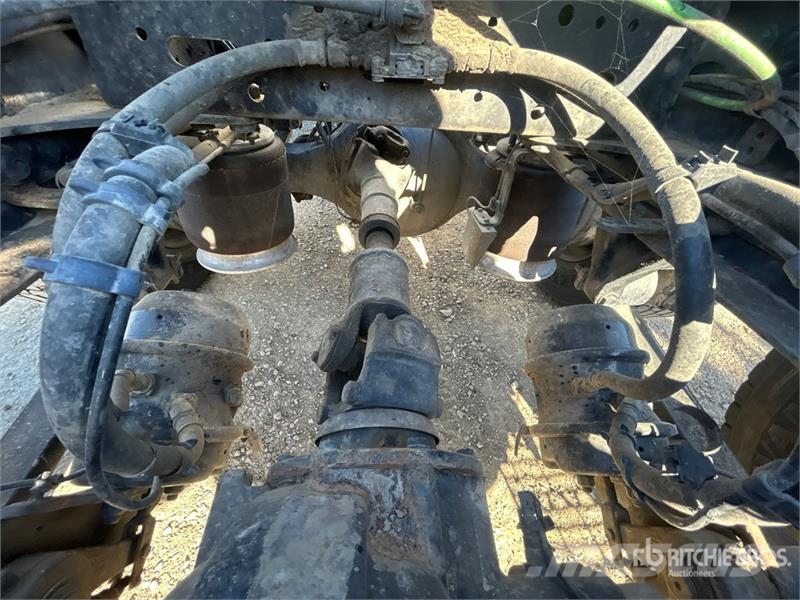 Freightliner Cascadia 126 6x4 T/A Sleeper Truck Tractor Седельные тягачи