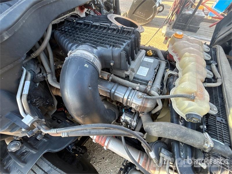 Freightliner Cascadia 126 T/A Sleeper Truck Tractor Влекачи