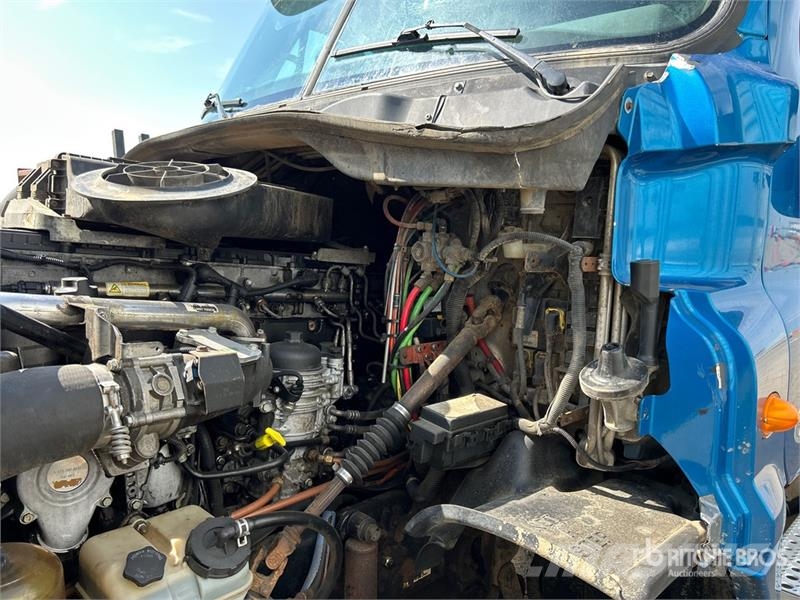 Freightliner Cascadia 125 6x4 T/A Sleeper Truck Tractor Седельные тягачи