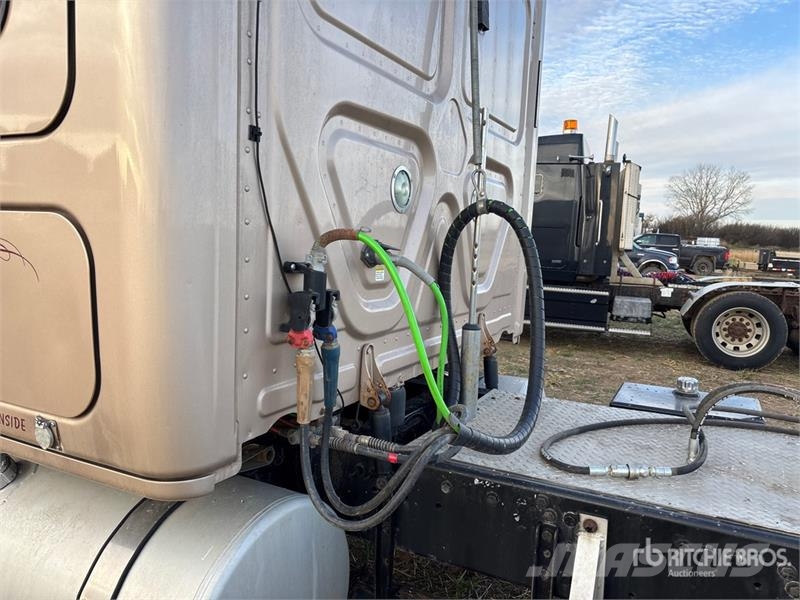 Freightliner Cascadia 113 Cavalos mecânicos