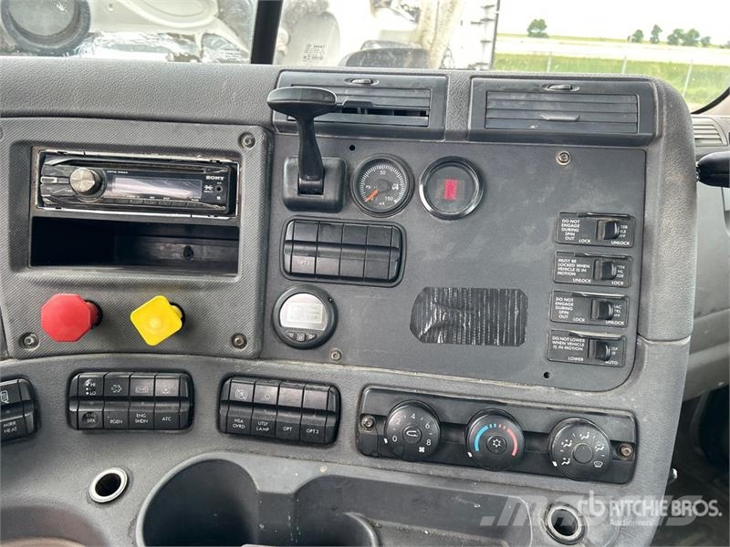 Freightliner Cascadia 125 曳引機組件