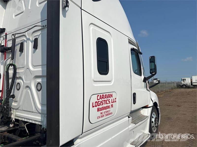 Freightliner Cascadia 113 Vilcēji