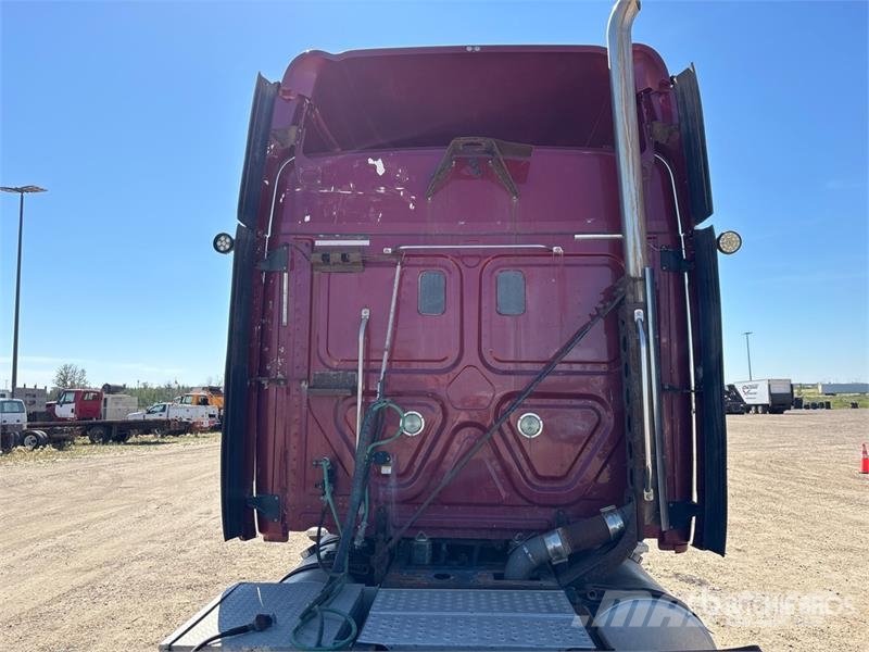 Freightliner Cascadia 113 Truck Tractor Units