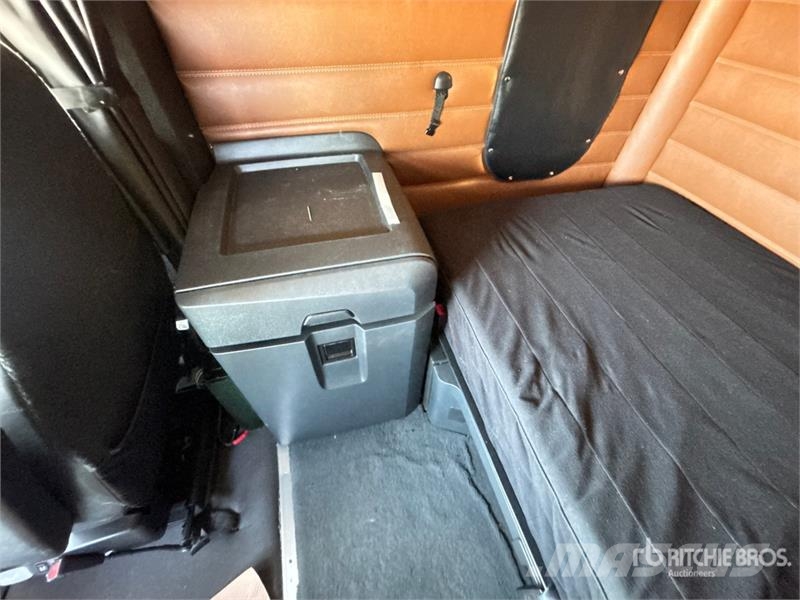 Freightliner Cascadia 126 Tractor Units
