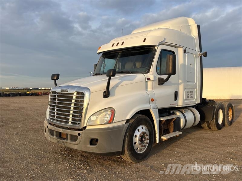 Freightliner Cascadia 125 Тягачі