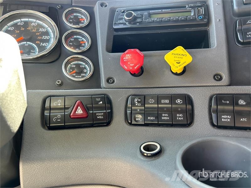 Freightliner Cascadia 113 Prime Movers