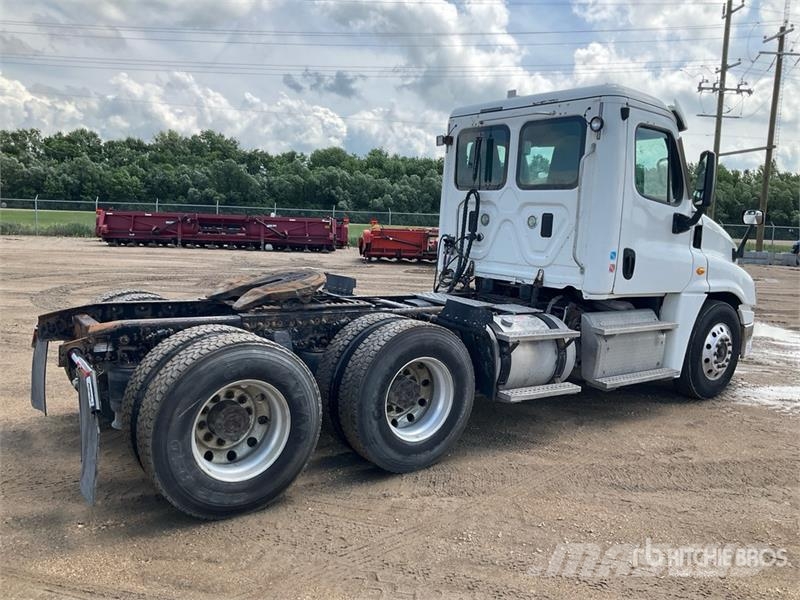Freightliner Cascadia 125 曳引機組件