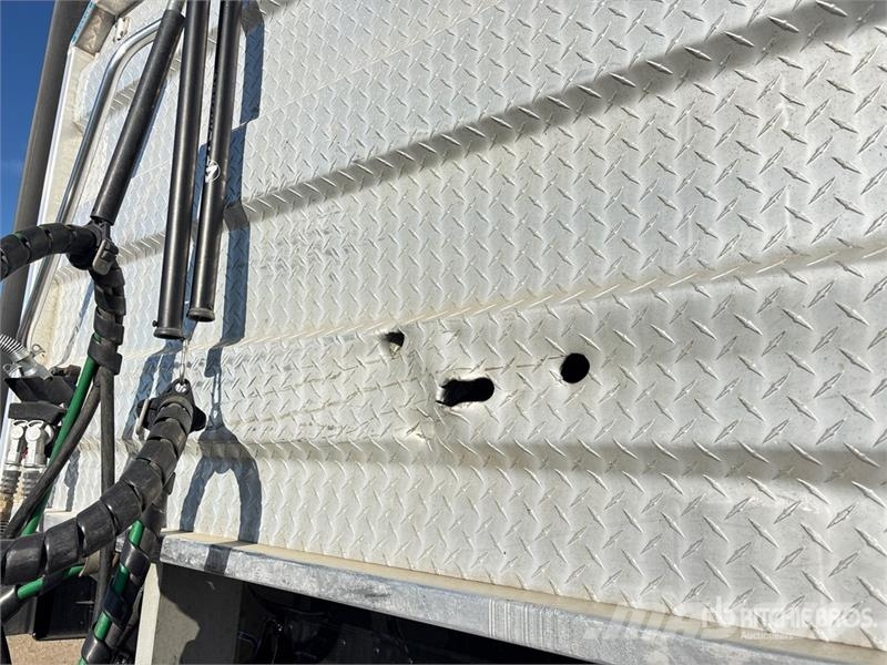 Freightliner Cascadia 126 Tractor Units