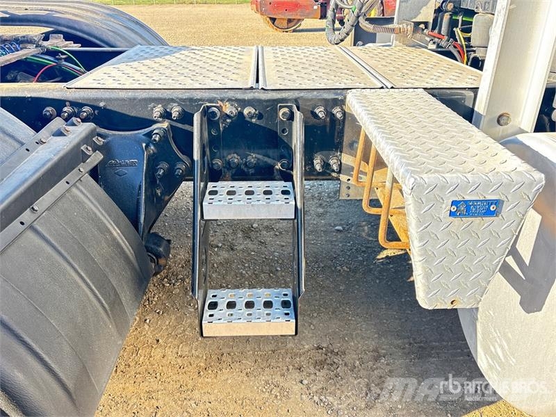Freightliner Cascadia 126 Tractor Units