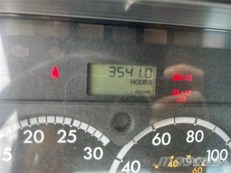 Freightliner Cascadia 125 曳引機組件