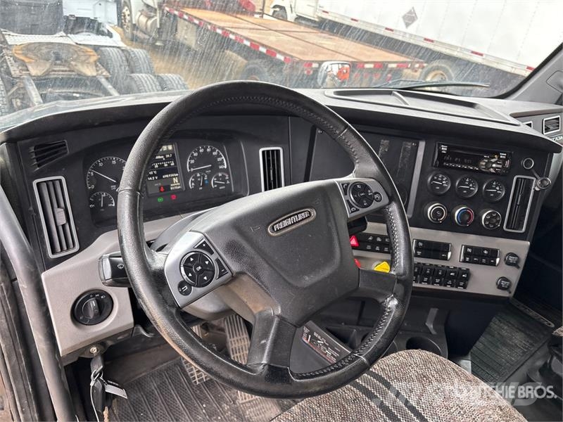 Freightliner Cascadia 126 Sattelzugmaschinen