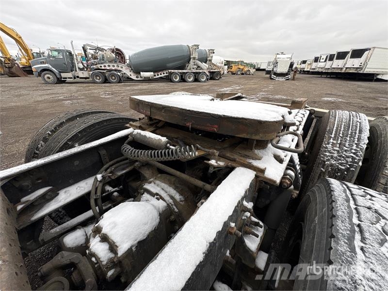 Freightliner Cascadia 125 6x4 T/A Sleeper Truck Tractor Sattelzugmaschinen
