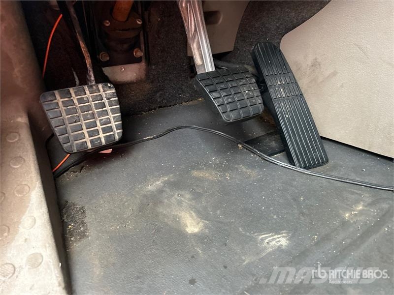 Freightliner Cascadia 125 6x4 T/A Sleeper Truck Tractor Motrici e Trattori Stradali